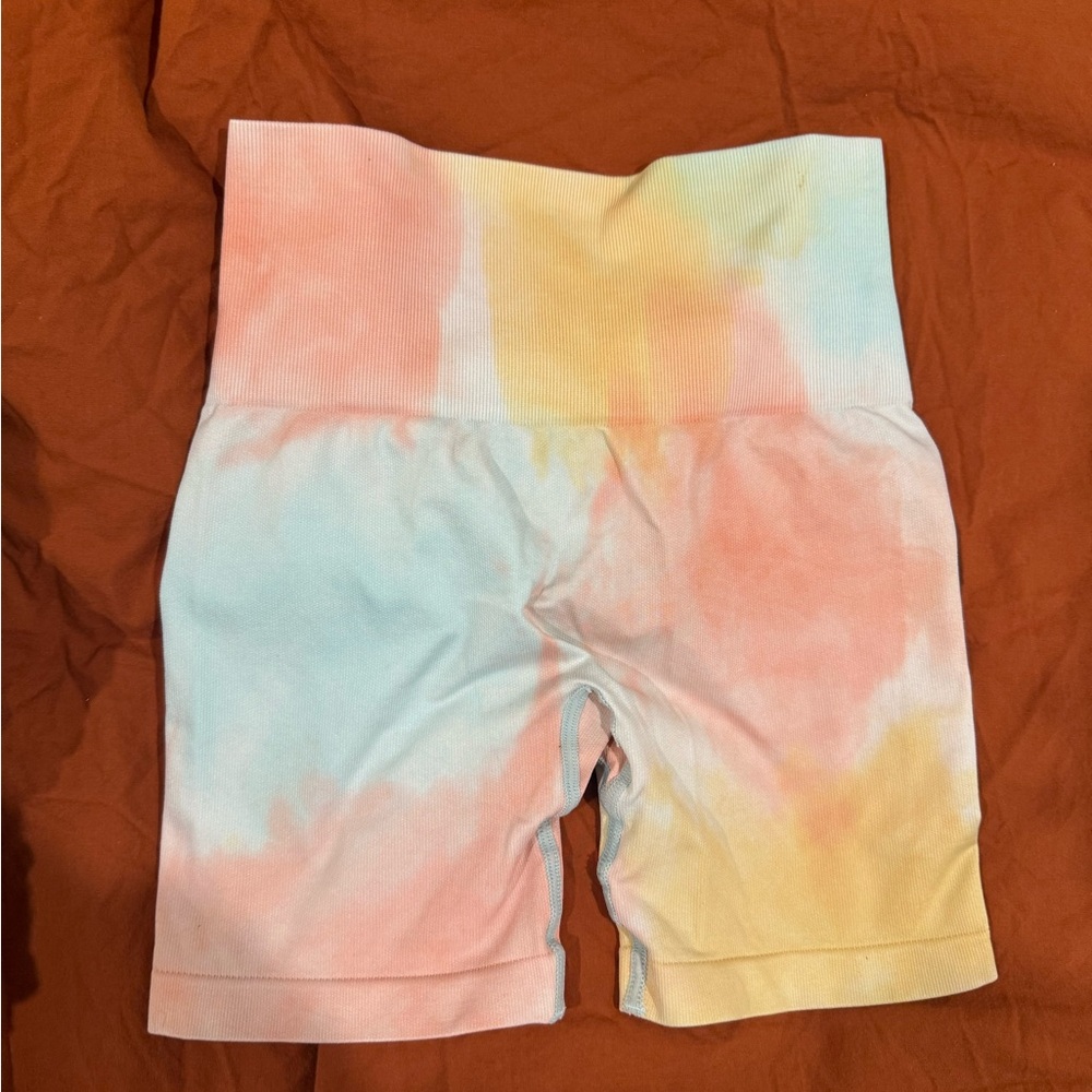 Tie-Dye Scrunch Shorts